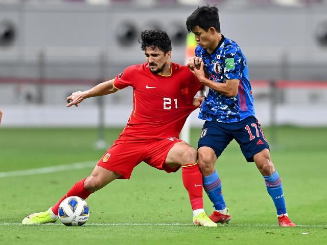 开云体育下载-洛国富：穿上国足球衣不缺动力 我登场有两套战术